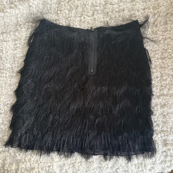 stradivarius Black Faux Fur Mini Skirt with Subtle Sparkle - Picture 2 of 3
